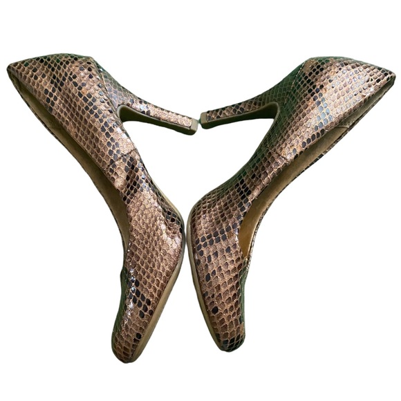 MootsieTootsie Heels - Picture 2 of 5